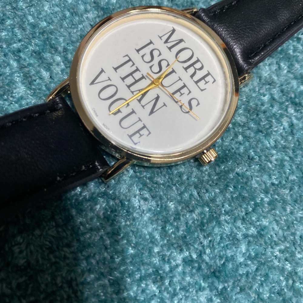 Two women's watches (Coach and New York & Company) - Picture 6 of 7